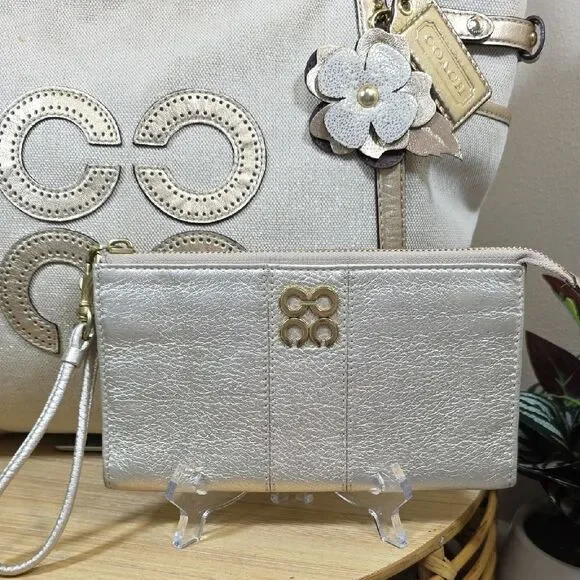 Coach Julia Op Art “C” Shoulder Bag and Wallet - Picture 2 of 16